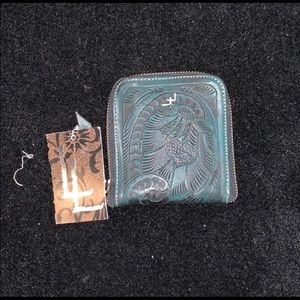 Leaders In leaders wallet